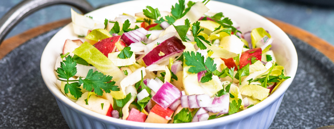 Chrupiąca sałatka z cykorii