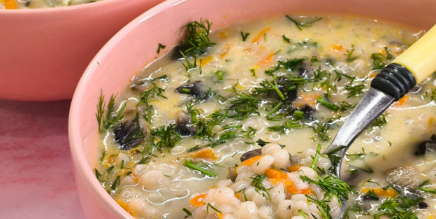 Zupa pieczarkowa z kuskusem perłowym